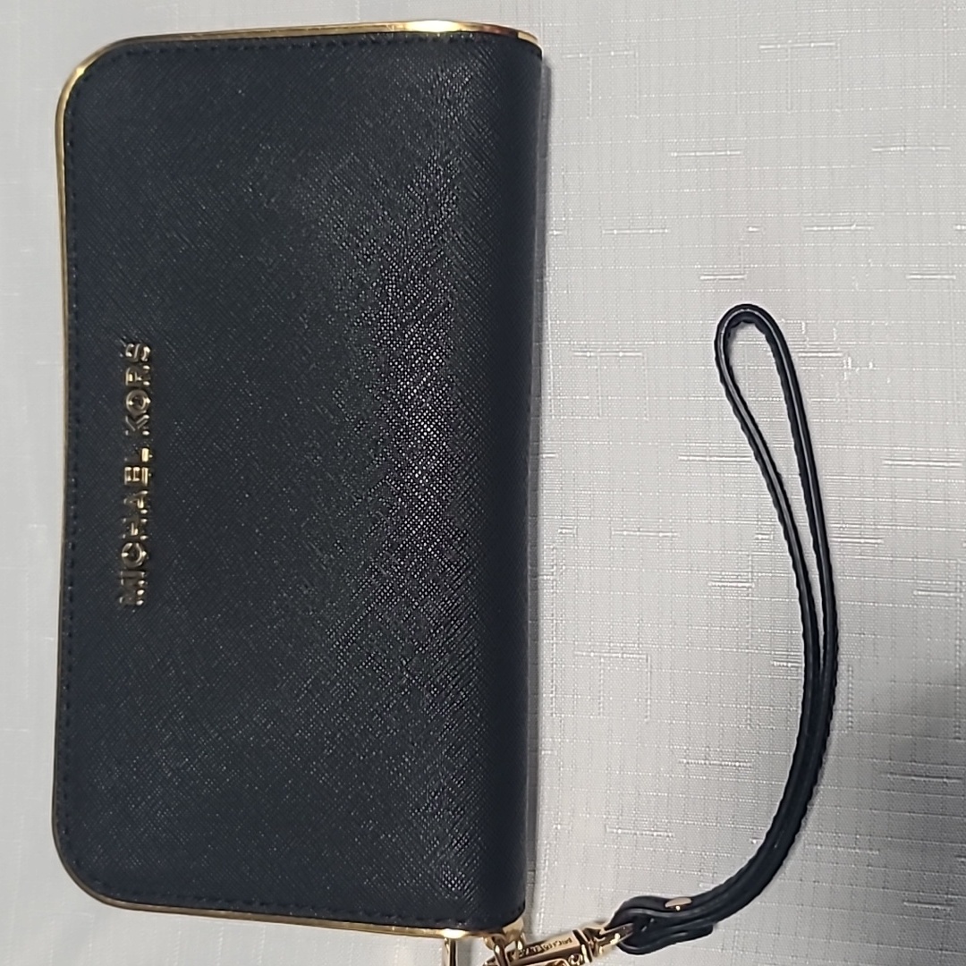 Nwt Michael Kors Jet Set Zip Wallet